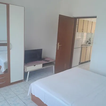 Pjestata 14440b Apartamento