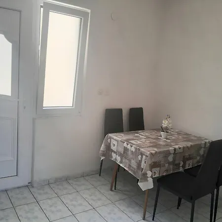 Pjestata 14440b Apartamento *