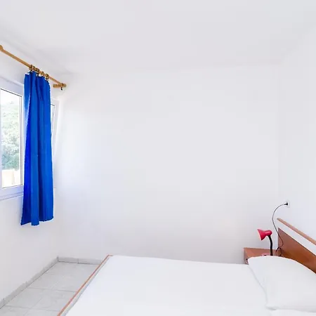 Pjestata 14440b * Ston